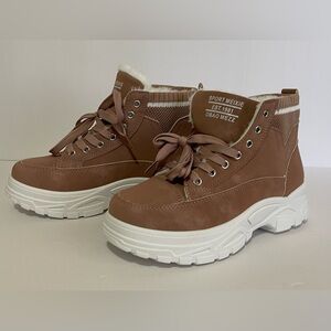 Women’s New Fur Lined Ankle Bootie.